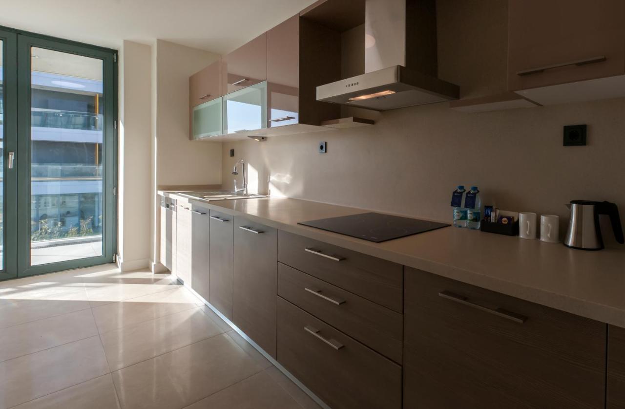 이스탄불 The Superior Living Batisehir 아파트 외부 사진