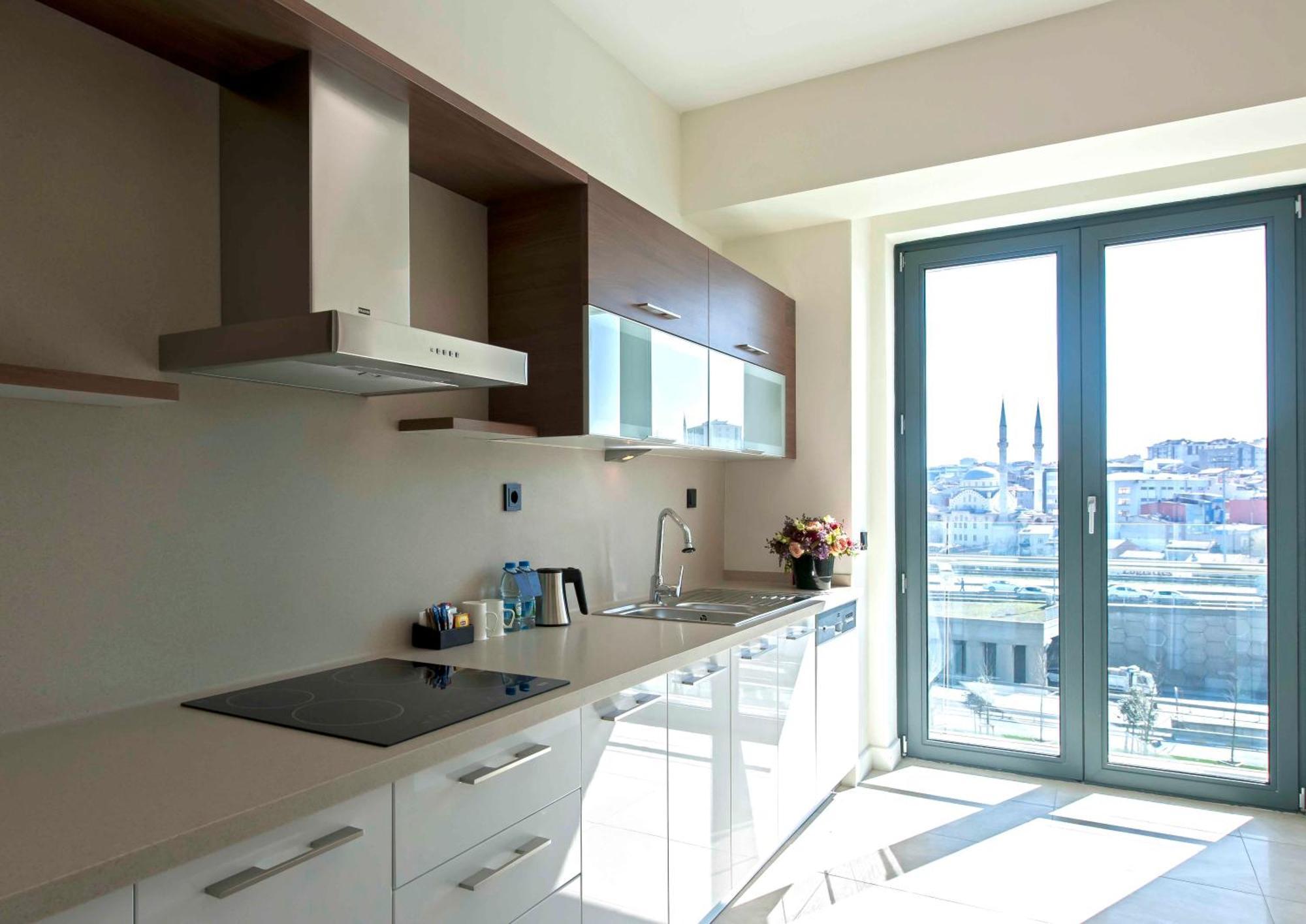 이스탄불 The Superior Living Batisehir 아파트 외부 사진